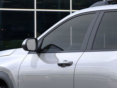 New 2026 Chevrolet Equinox ACTIV w/ Convenience Package III image 12