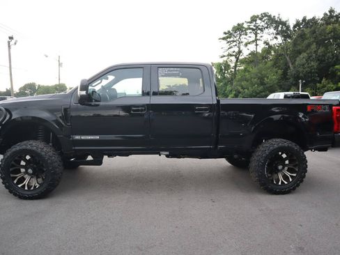 Used 2019 Ford F250 Lariat w/ Lariat Ultimate Package AWD/4WD image 6
