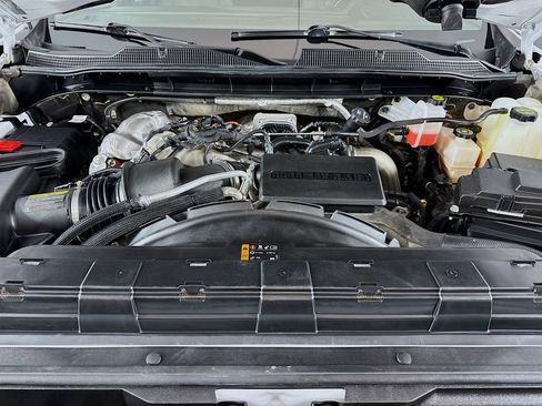 Used 2025 Chevrolet Silverado 2500 LT AWD/4WD image 28