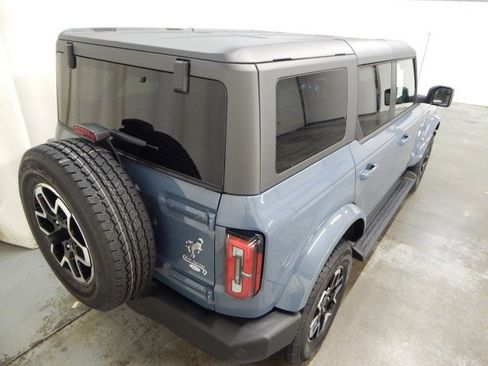 New 2025 Ford Bronco Outer Banks image 3