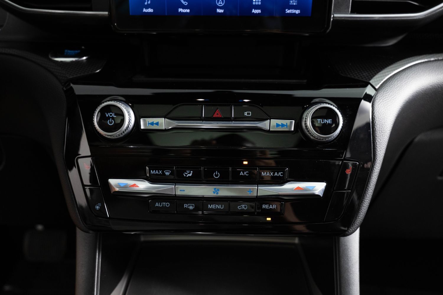 Used 2022 Ford Explorer ST-Line w/ Class IV Trailer Tow Package AWD/4WD image 39
