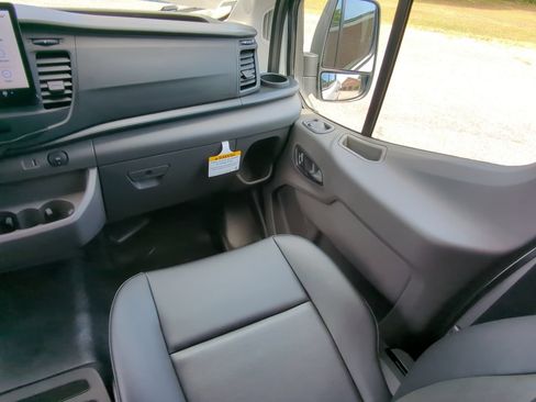 New 2026 Ford Transit 150 Low Roof RWD image 14