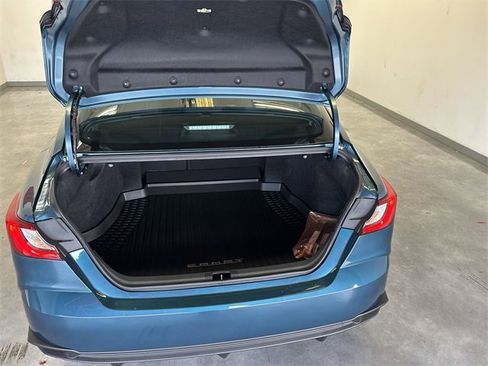 Used 2025 Toyota Camry SE w/ Multimedia Upgrade Package image 23