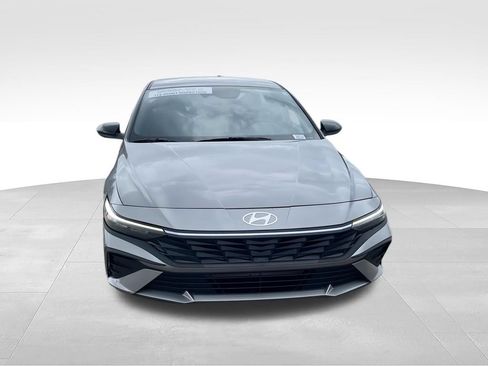 Used 2025 Hyundai Elantra Sport w/ Cargo Package FWD image 3