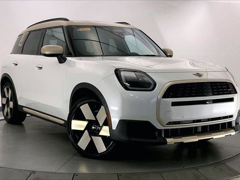 Certified 2025 MINI Cooper Countryman S w/ Comfort Package Max image 33