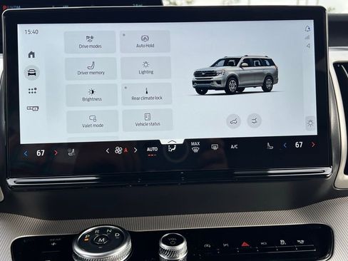 New 2026 Ford Expedition Active image 28