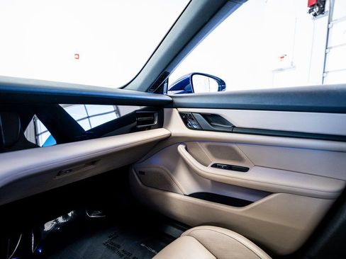 Used 2021 Porsche Taycan image 51