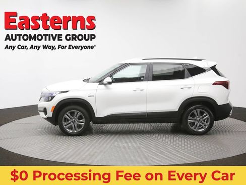 Used 2021 Kia Seltos S AWD/4WD image 58