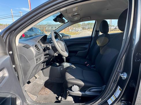Used 2024 Mitsubishi Mirage ES image 11
