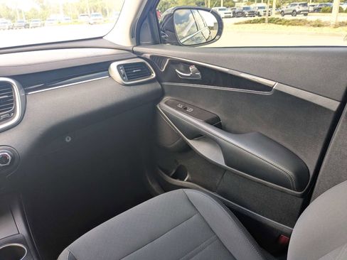 Used 2018 Kia Sorento L FWD image 20