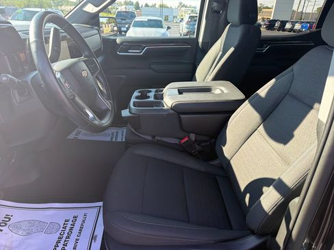 Used 2023 Chevrolet Silverado 1500 LT AWD/4WD image 13
