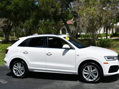 Used 2018 Audi Q3 2.0T Premium Plus w/ Premium Plus Package AWD/4WD image 8