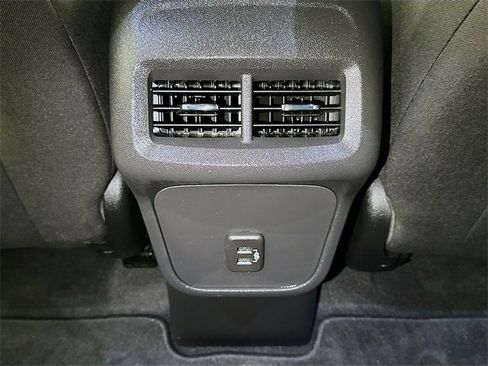 Used 2020 Chevrolet Equinox LT image 22