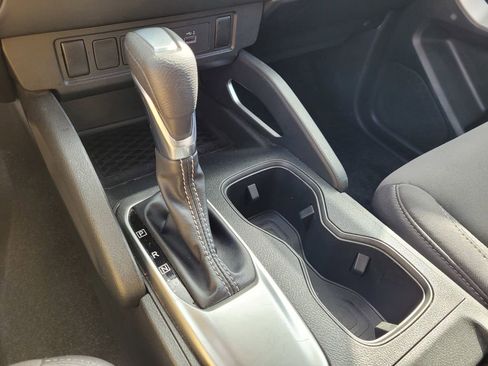 Used 2023 Nissan Frontier SV image 23