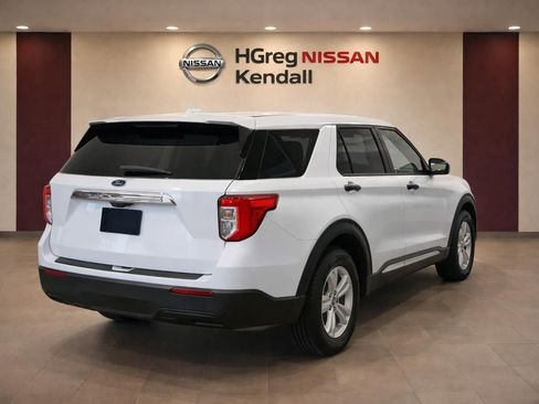 Used 2021 Ford Explorer 2WD image 4