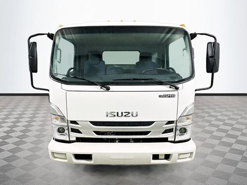 New 2026 Isuzu NPR RWD image 2