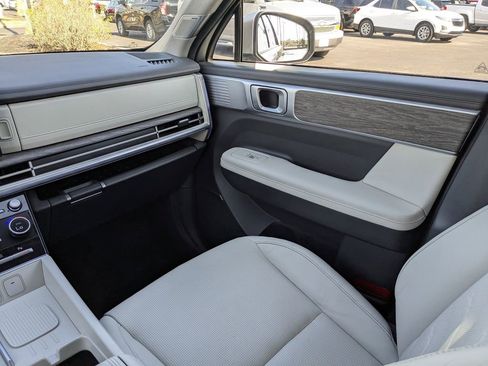 Used 2024 Hyundai Santa Fe Limited image 19