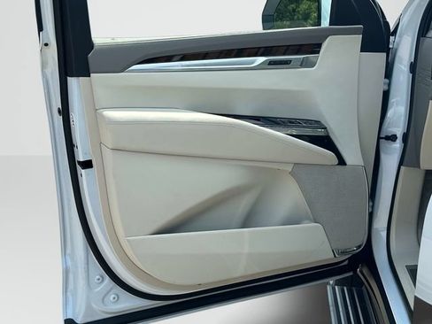 New 2026 Cadillac Escalade Platinum Luxury AWD/4WD image 8