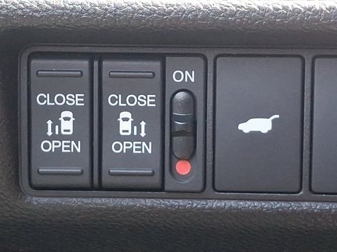Used 2025 Honda Odyssey EX-L image 26