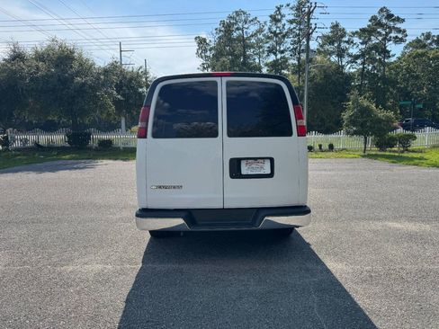 Used 2018 Chevrolet Express 3500 LT w/ LT Preferred Equipment Group RWD image 32