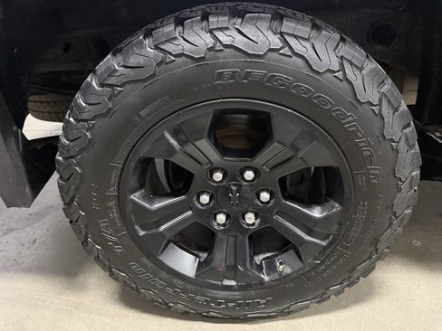 Used 2017 Chevrolet Silverado 1500 LTZ Z71 w/ LTZ Plus Package image 8