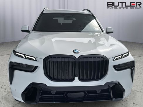 Used 2024 BMW X7 xDrive40i image 7