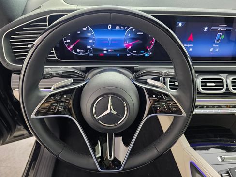 New 2026 Mercedes-Benz GLS 580 4MATIC image 17