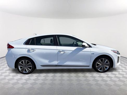Used 2019 Hyundai Ioniq Limited image 4