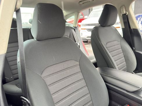 Used 2020 Ford Fusion SE image 41