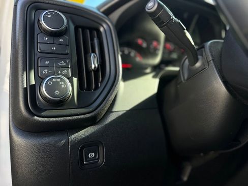 Used 2024 Chevrolet Silverado 2500 Custom w/ Custom Value Package image 18