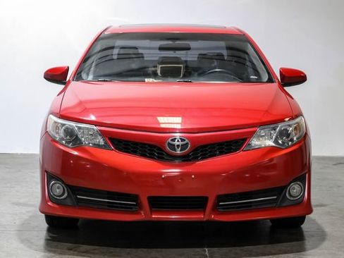 Used 2012 Toyota Camry SE image 7