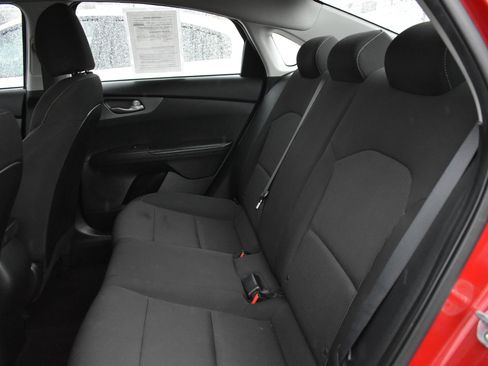 Used 2021 Kia Forte LXS image 16