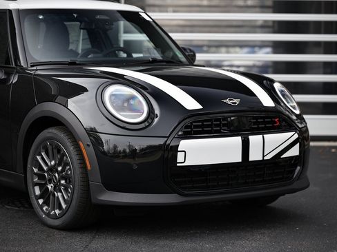 New 2026 MINI Cooper S image 2