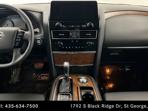 Used 2022 Nissan Armada SL w/ Captain's Chairs Package AWD/4WD image 13