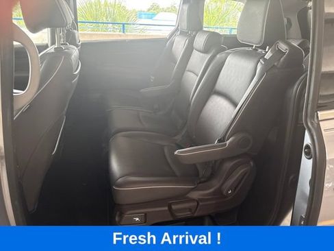 Used 2024 Honda Odyssey Elite image 3