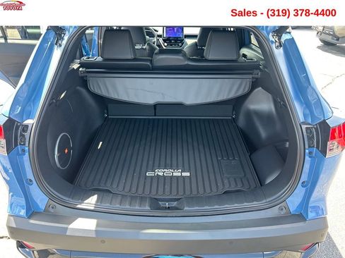 Used 2026 Toyota Corolla Cross AWD Hybrid w/ Convenience Package image 21