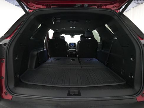 Used 2023 Chevrolet Traverse LT AWD/4WD image 10