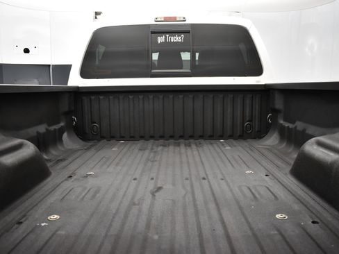 Used 2016 Ford F350 Platinum image 6