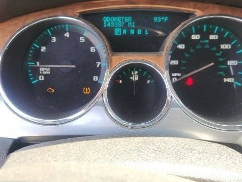 Used 2008 Buick Enclave CXL w/ Driver Confidence Package AWD/4WD image 12