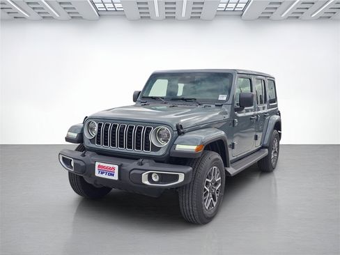 New 2026 Jeep Wrangler Sahara image 8