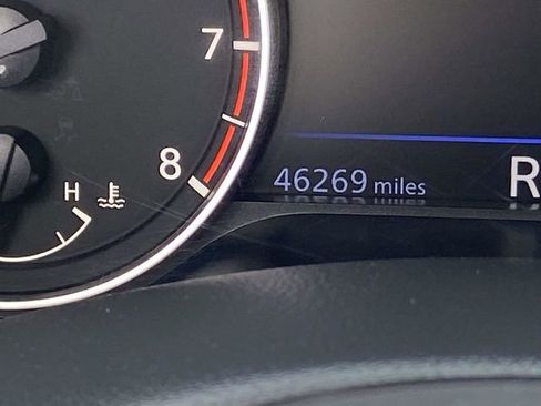 Used 2024 Nissan Altima 2.5 SV image 27