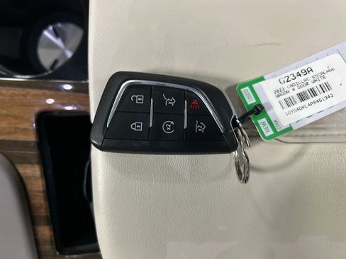 Used 2023 Cadillac Escalade Premium Luxury Platinum w/ LPO, Floor Liner Package AWD/4WD image 22