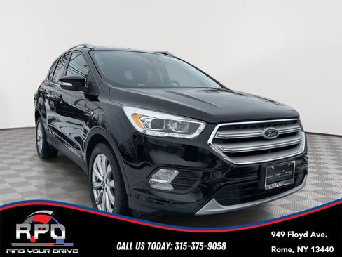 Used 2018 Ford Escape Titanium w/ Ford Safe & Smart Package image 7