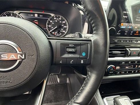 Used 2023 Nissan Pathfinder SL image 27