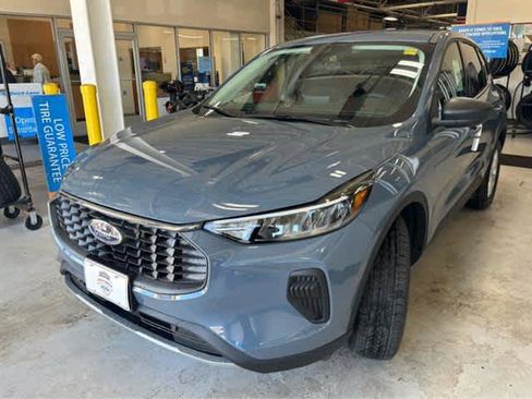 New 2025 Ford Escape Active w/ Cold Weather Package image 3