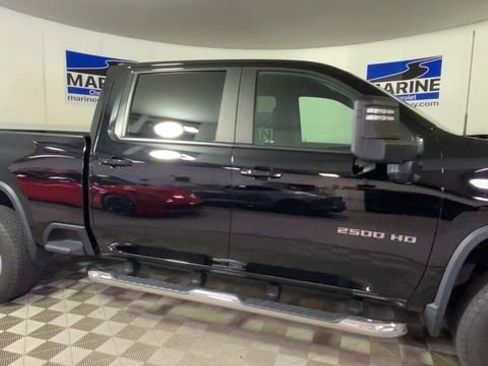 Used 2021 Chevrolet Silverado 2500 LT w/ All Star Edition image 3