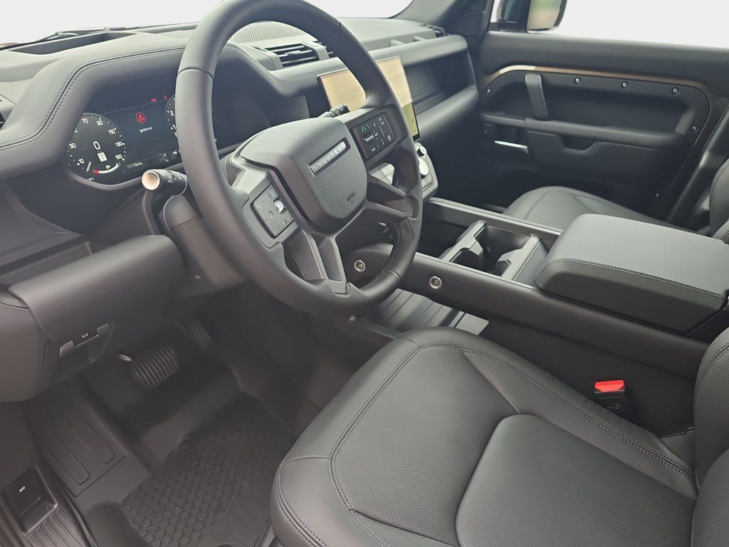 New 2026 Land Rover Defender 110 X-Dynamic SE AWD/4WD image 13