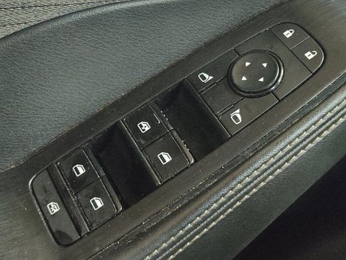 Used 2021 Nissan Rogue SV AWD/4WD image 27