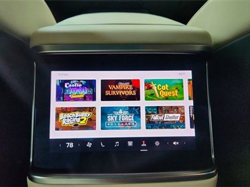 Used 2021 Tesla Model S Plaid image 53