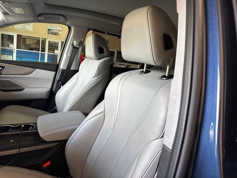 Used 2025 Acura MDX SH-AWD w/ Technology Package image 6
